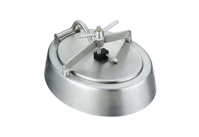 Cua-tham-bon-tank-hinh-oval-canh-vat-hinh-anh
